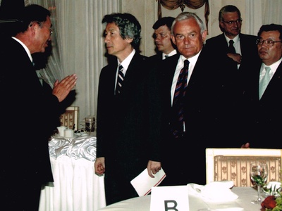 2003年8月小泉首相ポーランド訪問