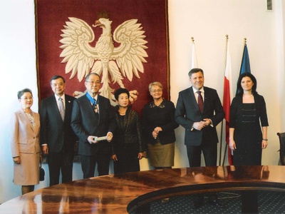 2014年4月「ポーランド司令官十字功労勲章」授与式 　於経済省
